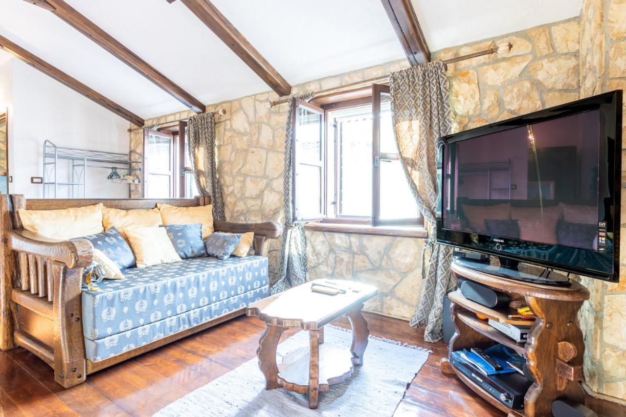 شقة Stone House Srida Baška Voda المظهر الخارجي الصورة