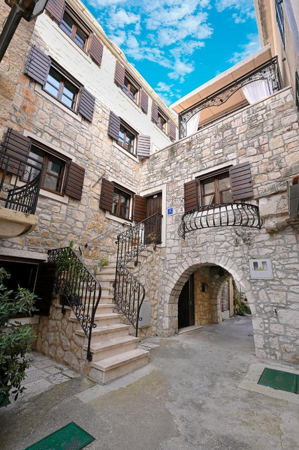 شقة Stone House Srida Baška Voda المظهر الخارجي الصورة